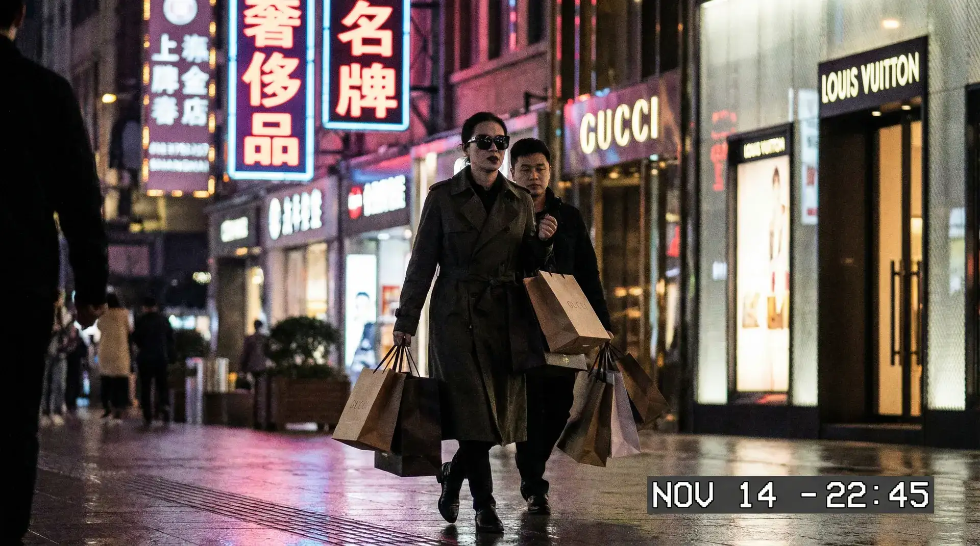 【51网】51网官网 - 最新资讯51网传媒聚集地 - 奢侈品购物被拍